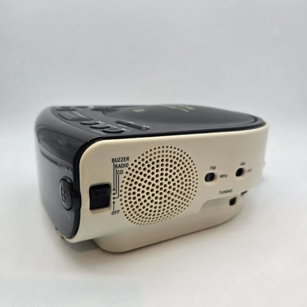 Sony Dream Machine ICF-CD815 FM/AM CD Player Clock Radio - Tested